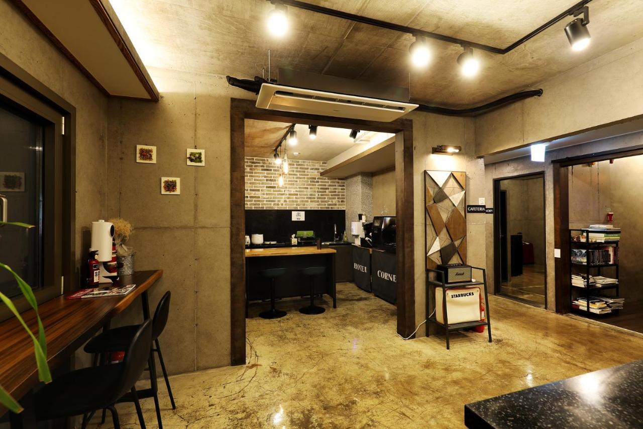 Cornerstone Hotel Seogwipo-stad Buitenkant foto