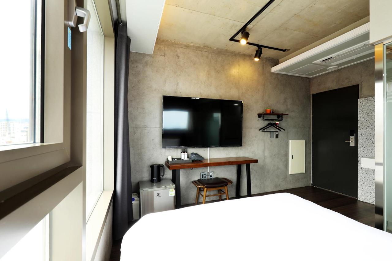 Cornerstone Hotel Seogwipo-stad Buitenkant foto