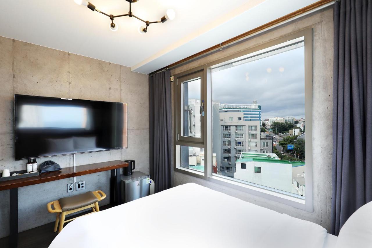 Cornerstone Hotel Seogwipo-stad Buitenkant foto