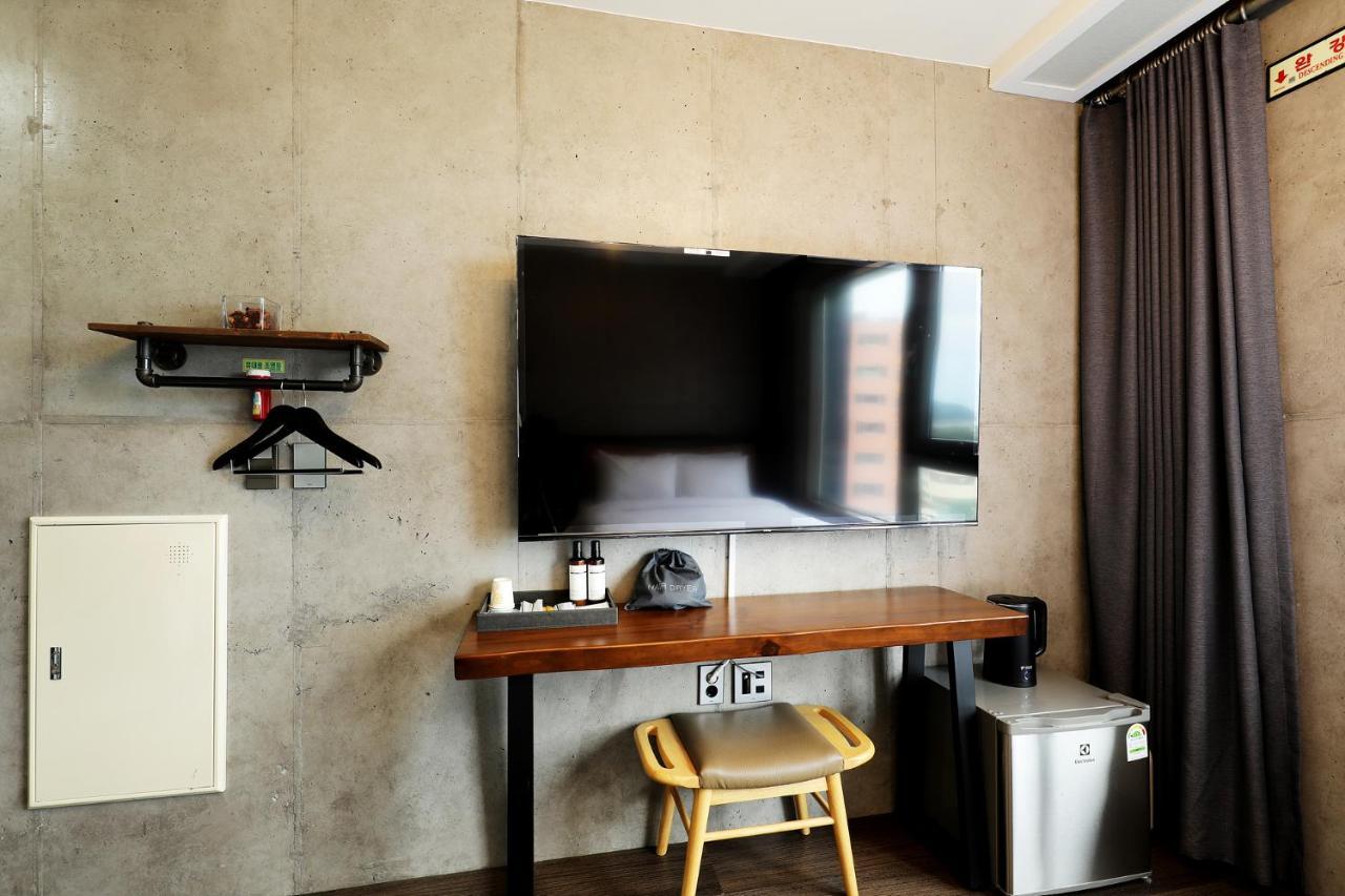 Cornerstone Hotel Seogwipo-stad Buitenkant foto