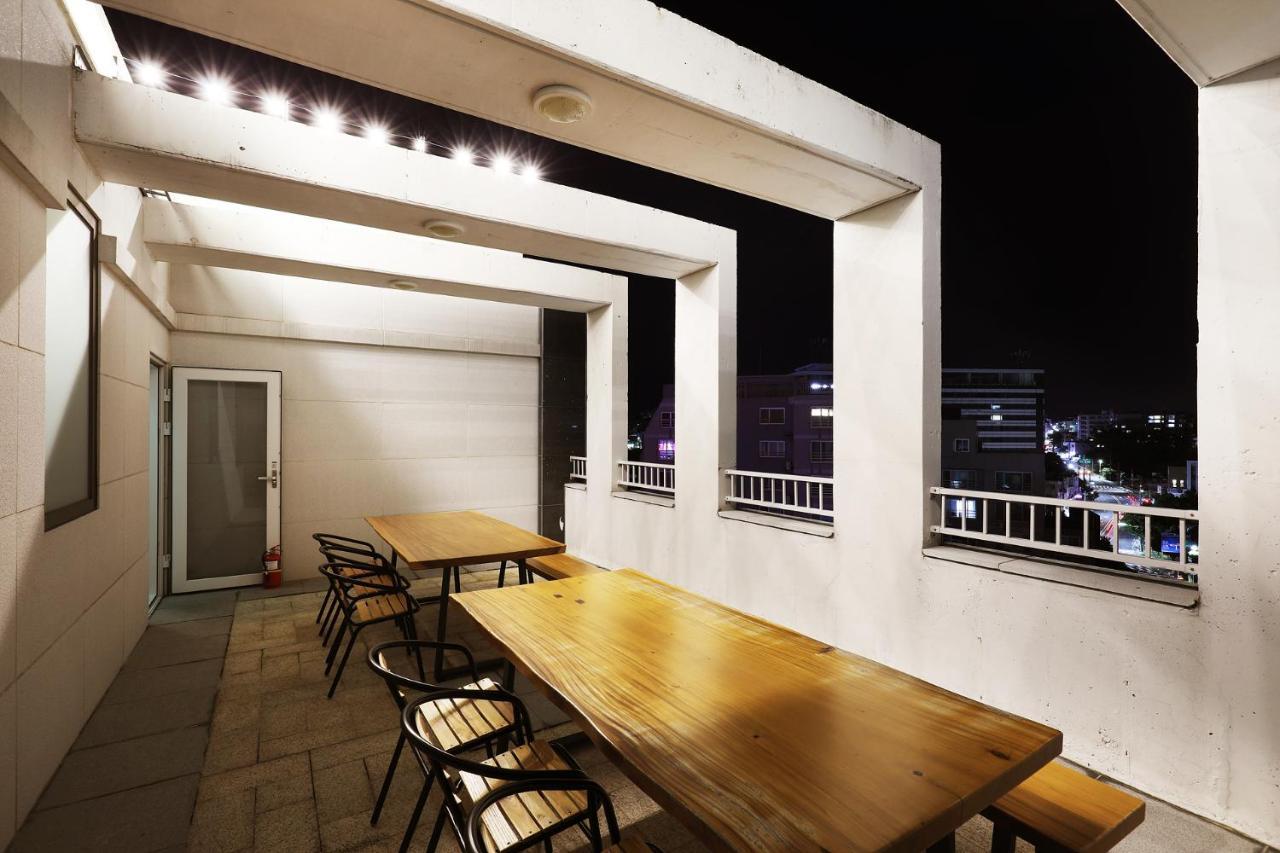 Cornerstone Hotel Seogwipo-stad Buitenkant foto