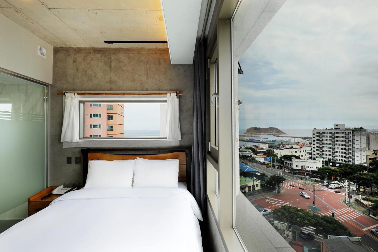 Cornerstone Hotel Seogwipo-stad Buitenkant foto