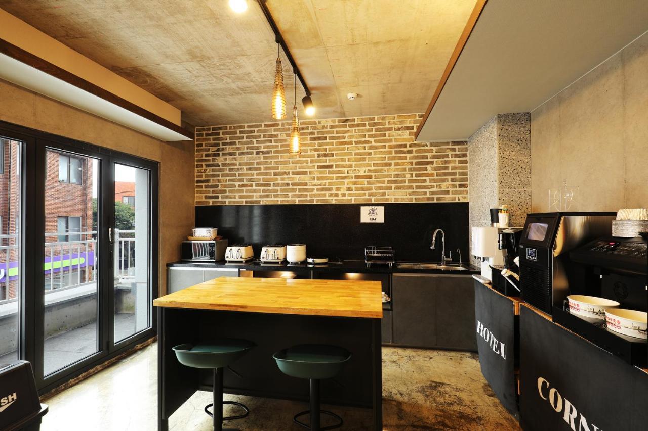 Cornerstone Hotel Seogwipo-stad Buitenkant foto