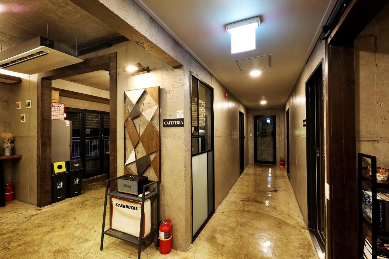 Cornerstone Hotel Seogwipo-stad Buitenkant foto