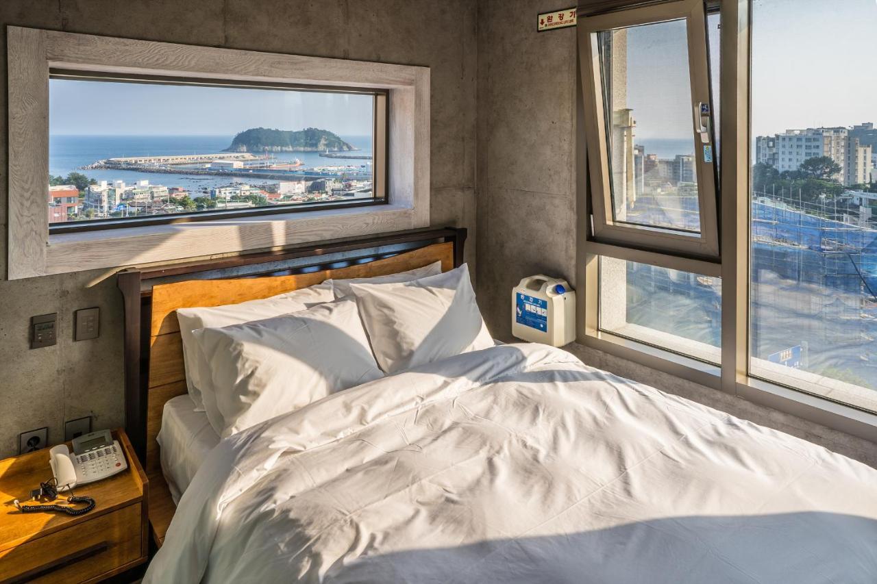Cornerstone Hotel Seogwipo-stad Buitenkant foto